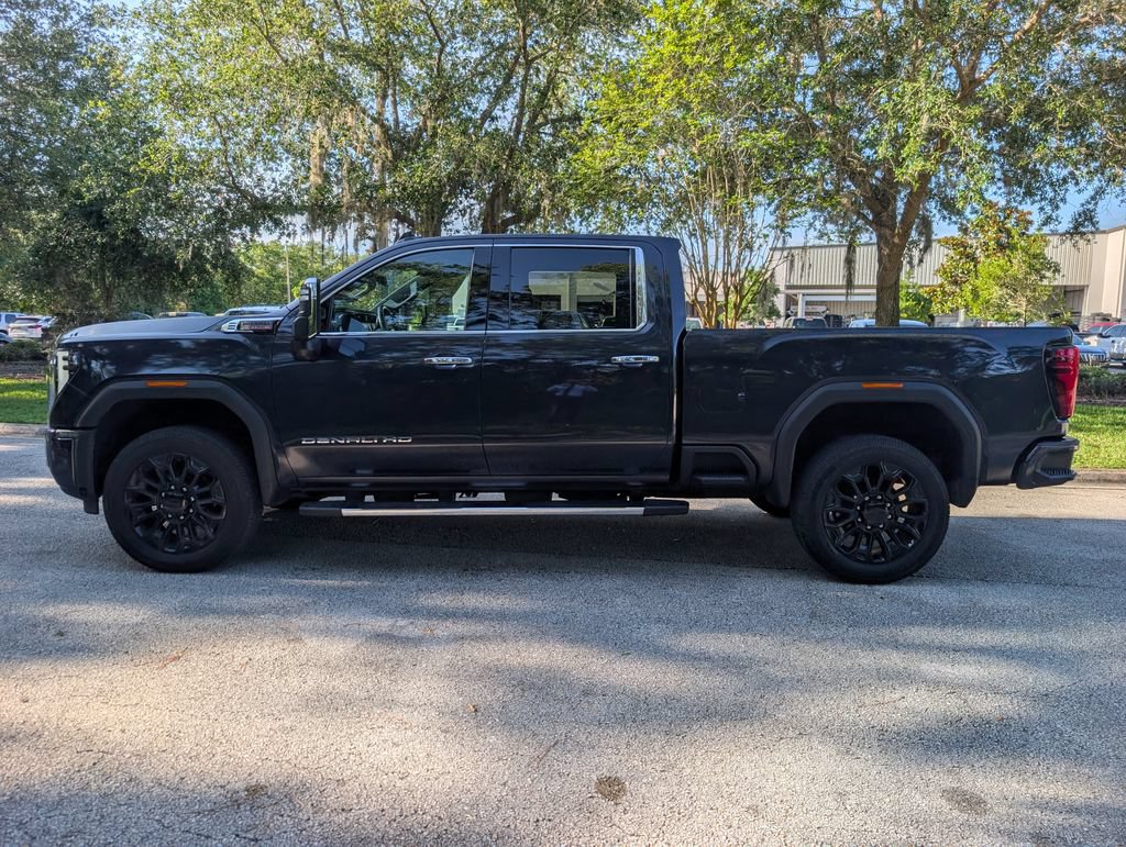 Used 2024 GMC Sierra 2500 Denali w/ Denali Reserve Package AWD/4WD image 5