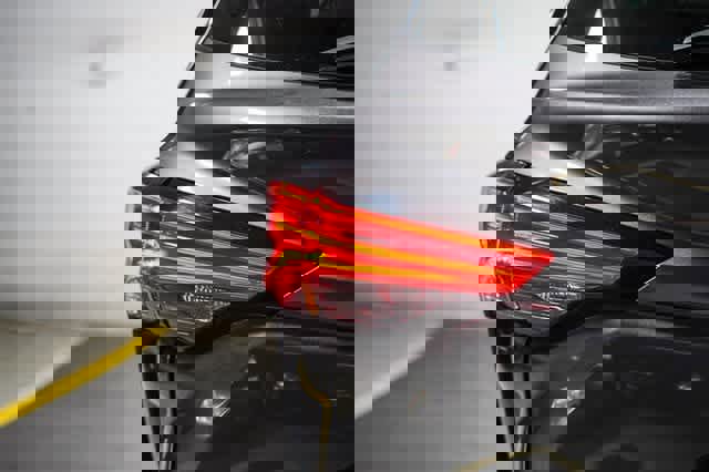 Certified 2023 Toyota Sienna Platinum image 12