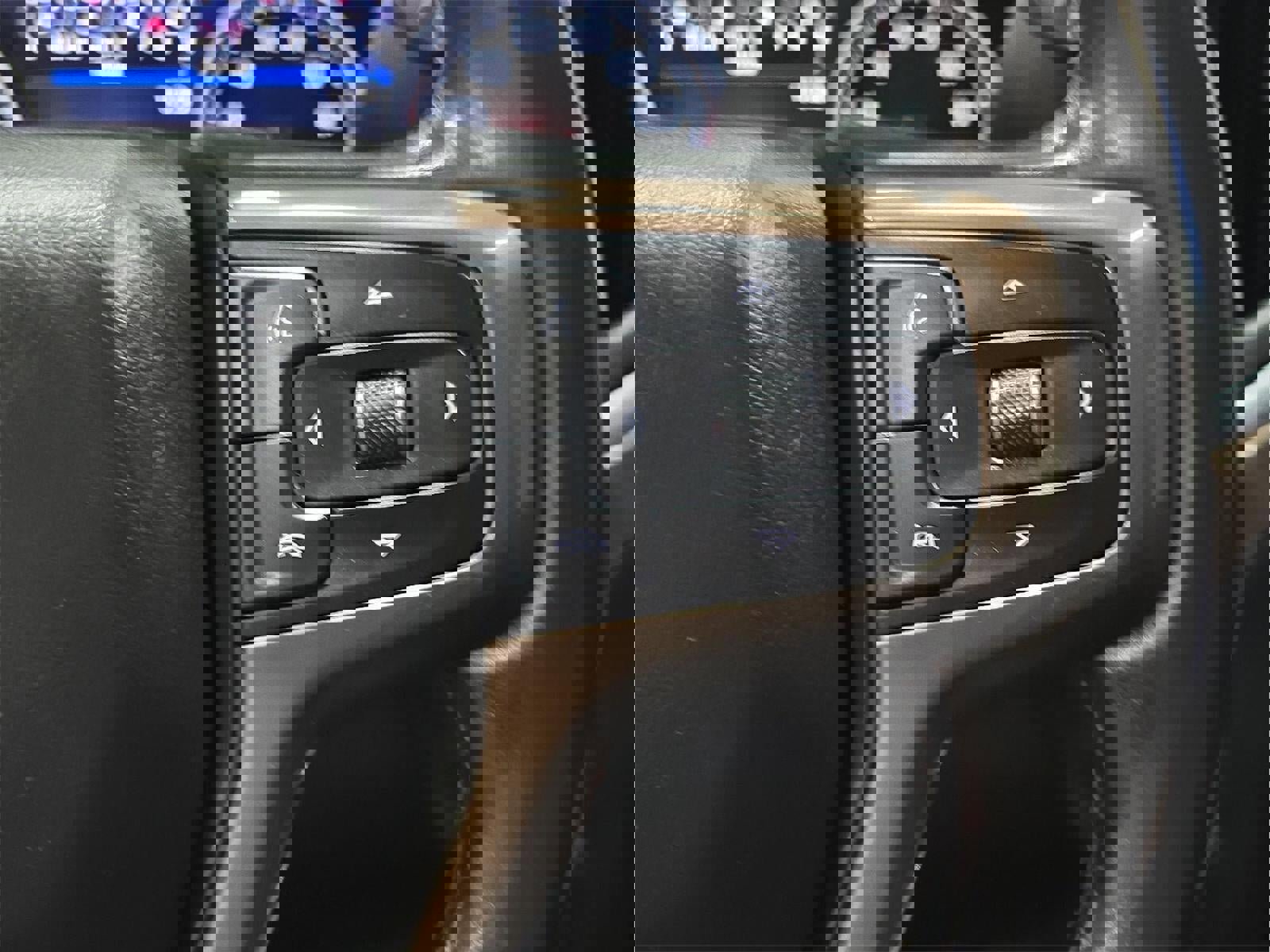 Used 2019 Chevrolet Silverado 1500 High Country w/ Technology Package image 13