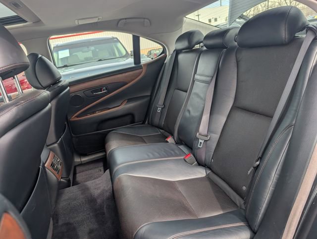 Used 2011 Lexus LS 460 AWD w/ Comfort Pkg image 16