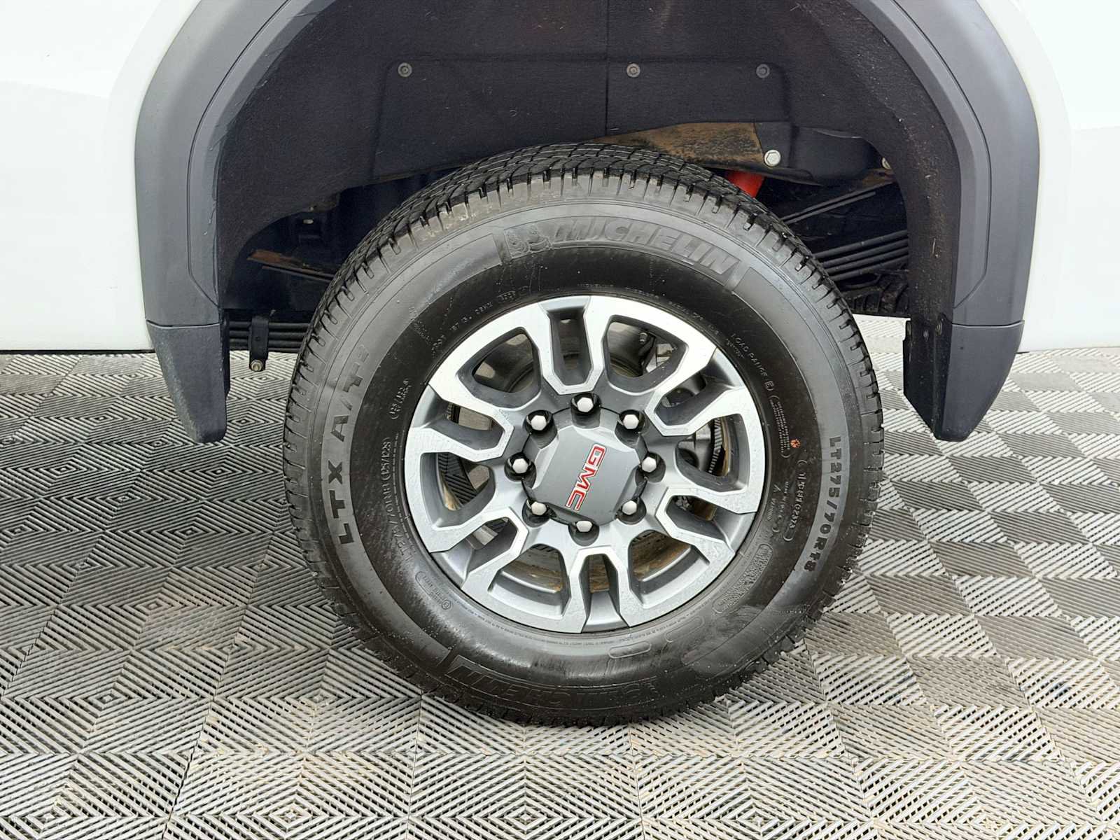 Used 2025 GMC Sierra 3500 SLT w/ X31 Off-Road Package image 16