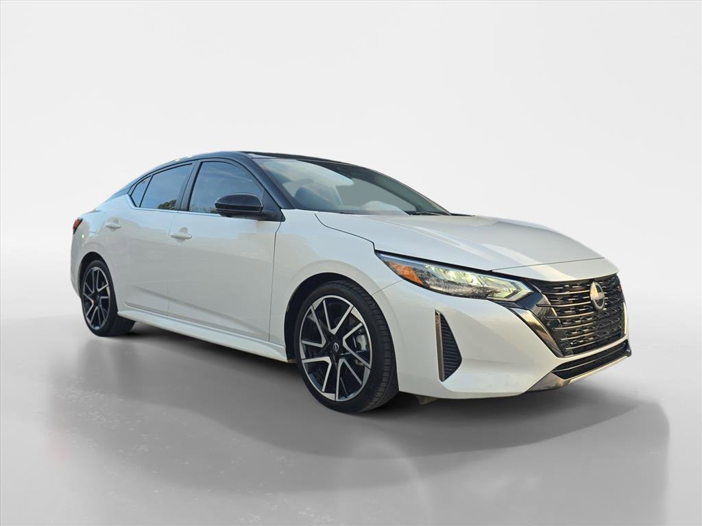 Used 2024 Nissan Sentra SR w/ SR Premium Package image 8