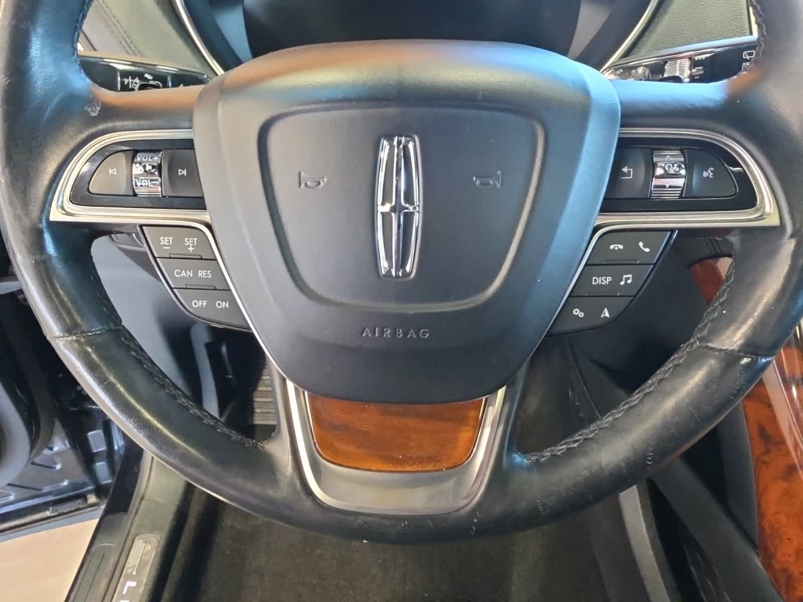 Used 2019 Lincoln Nautilus Reserve AWD/4WD image 25