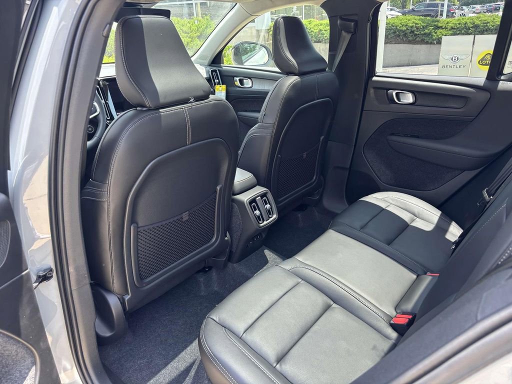 New 2026 Volvo XC40 B5 Plus w/ Protection Package Premier image 27