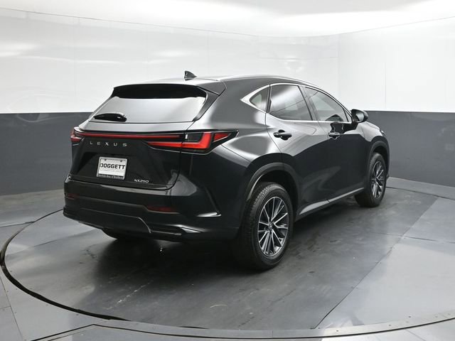 Used 2025 Lexus NX 250 FWD w/ Towing Package (2000 Lbs) image 8