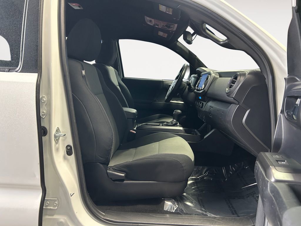 Used 2021 Toyota Tacoma TRD Off-Road w/ Technology Package image 10
