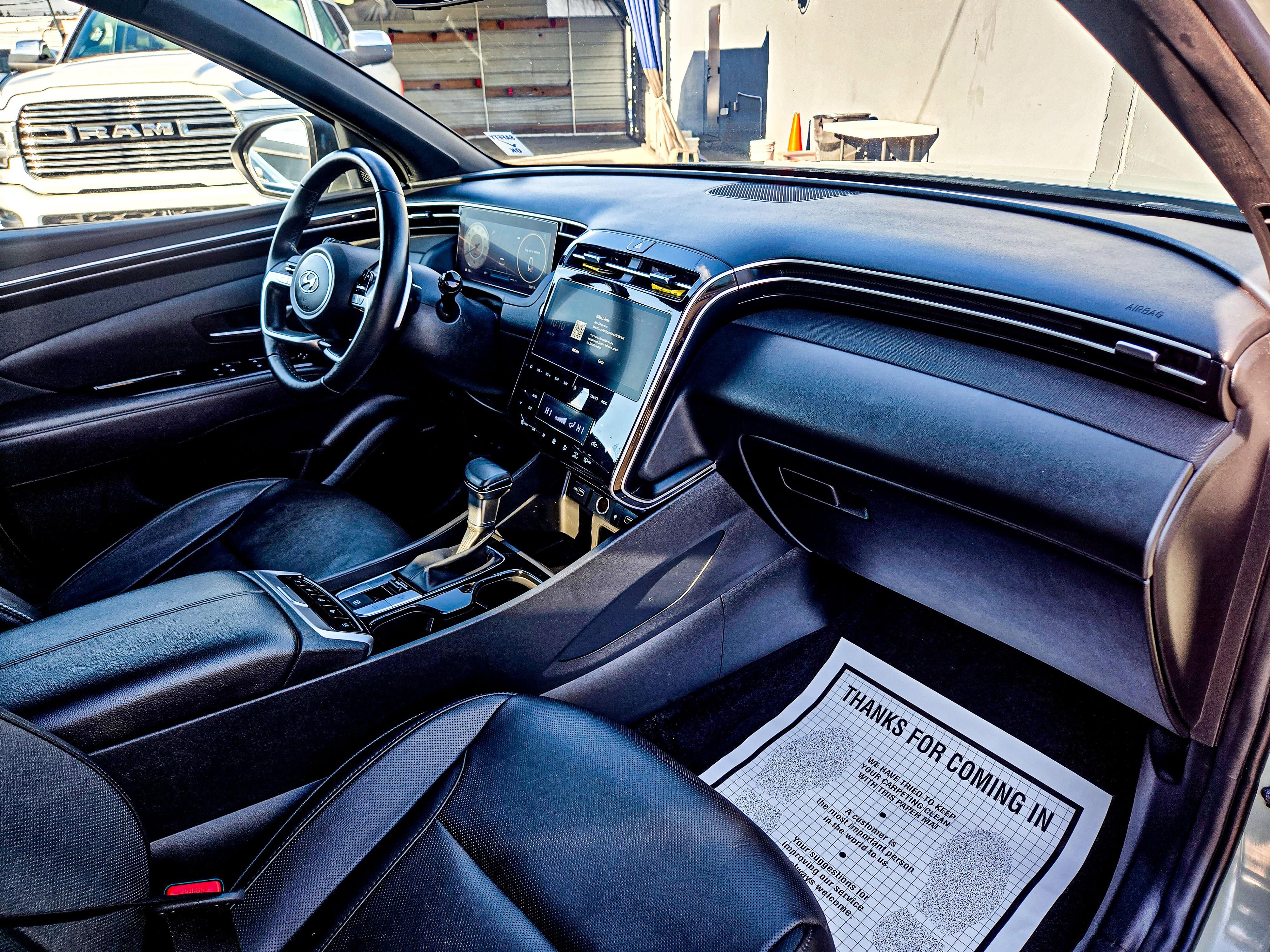 Used 2023 Hyundai Santa Cruz Limited image 13