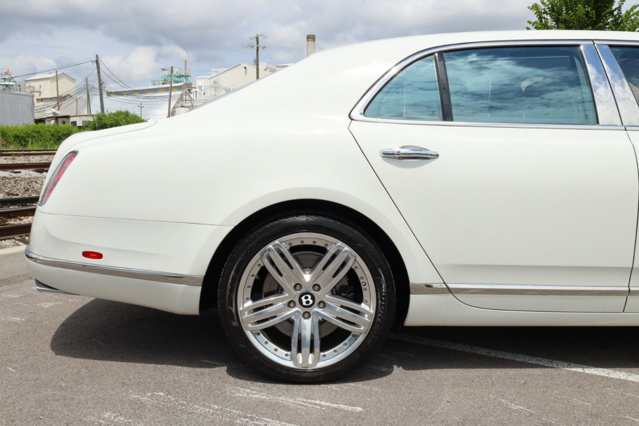 Used 2011 Bentley Mulsanne RWD image 17