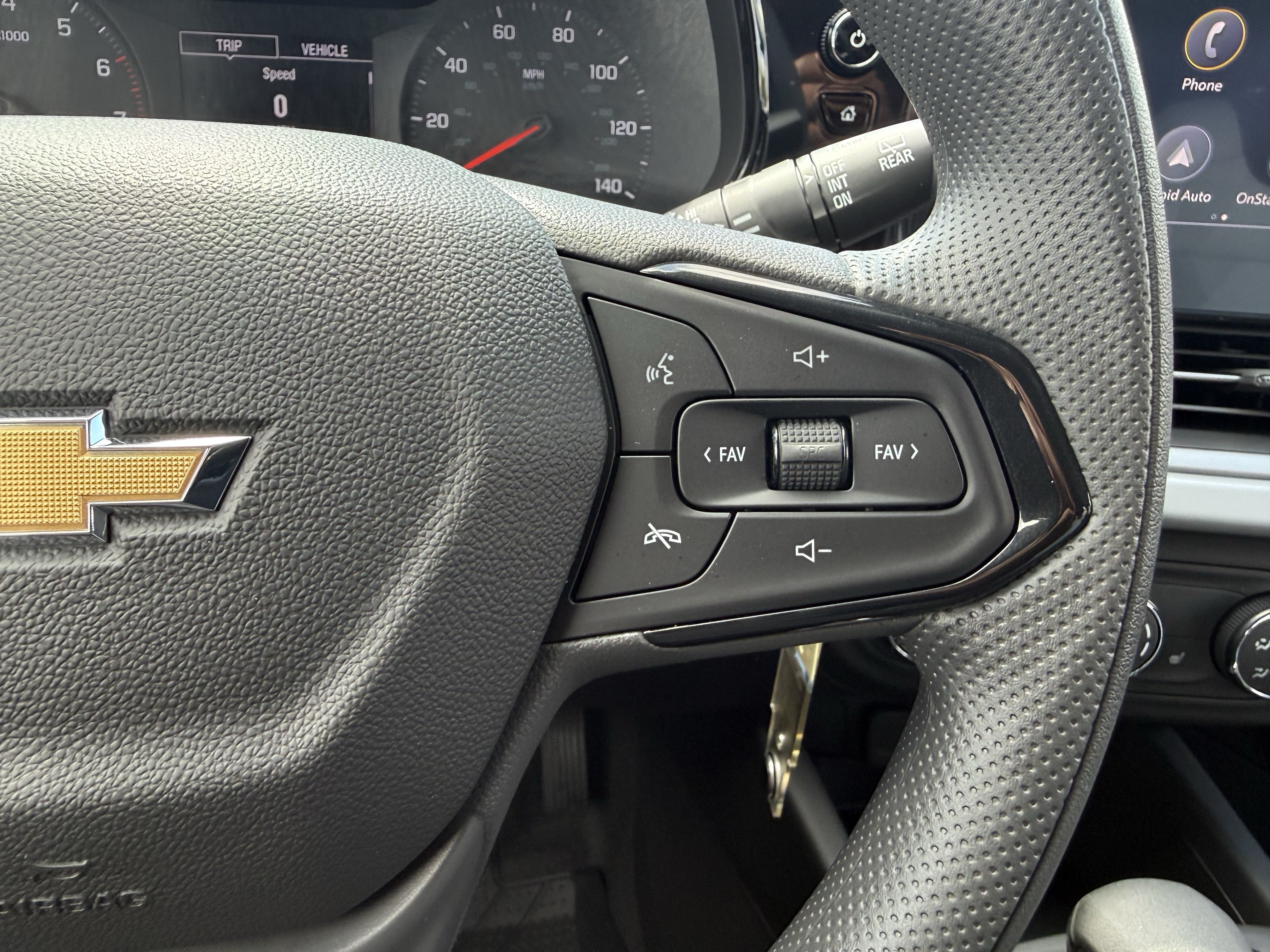 New 2026 Chevrolet Trax LS w/ LS Convenience Package FWD image 18