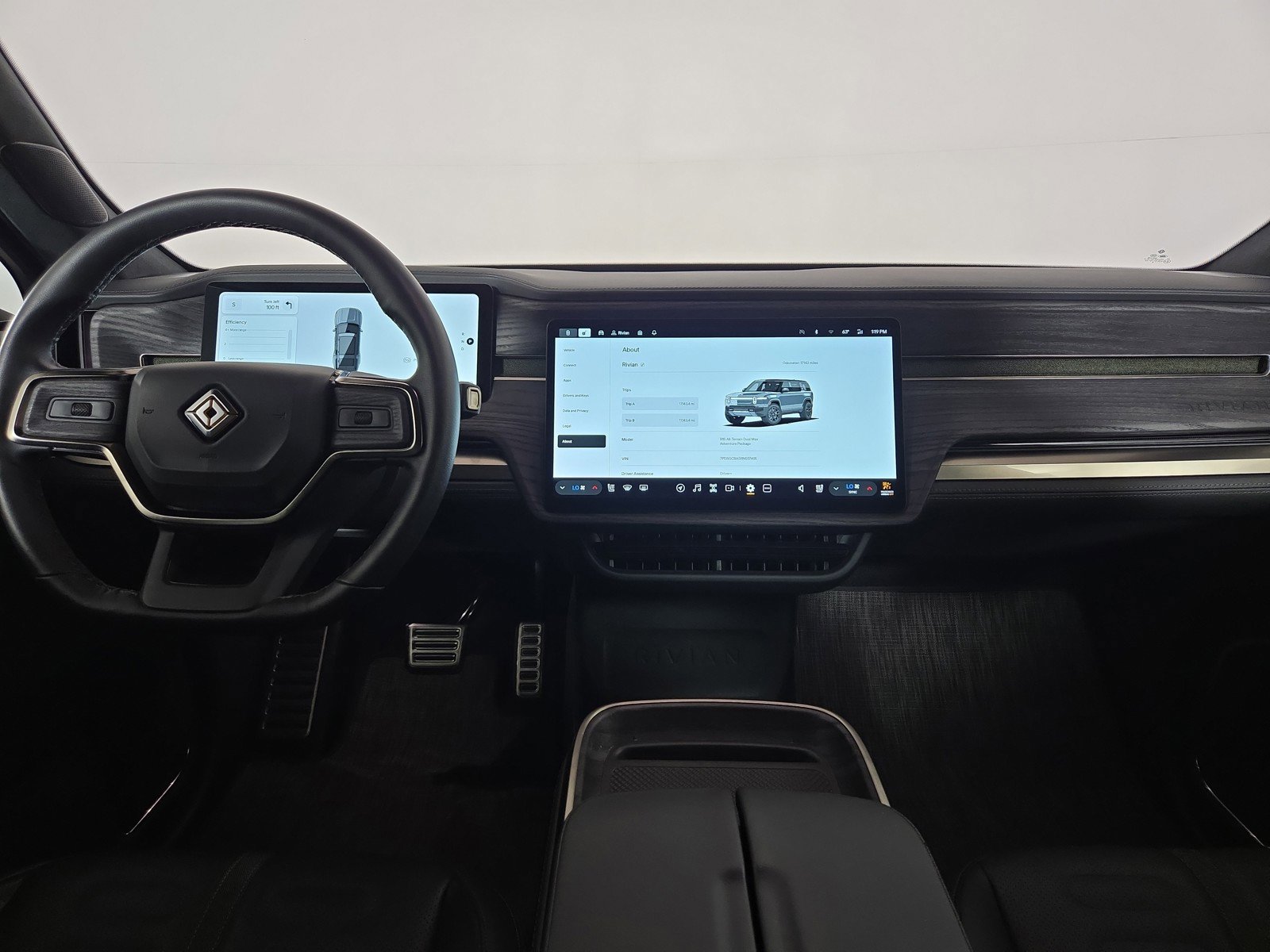 Used 2024 Rivian R1S Adventure AWD/4WD image 27