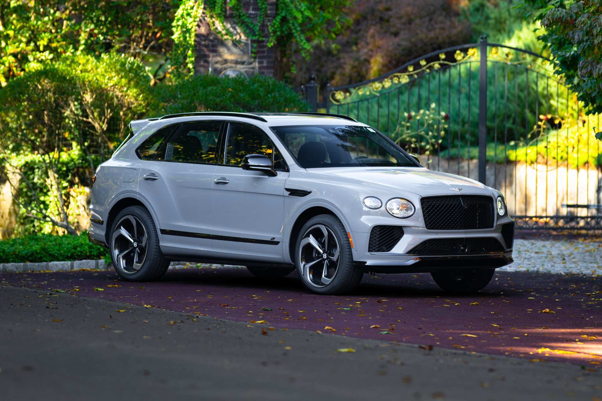 New 2024 Bentley Bentayga image 31