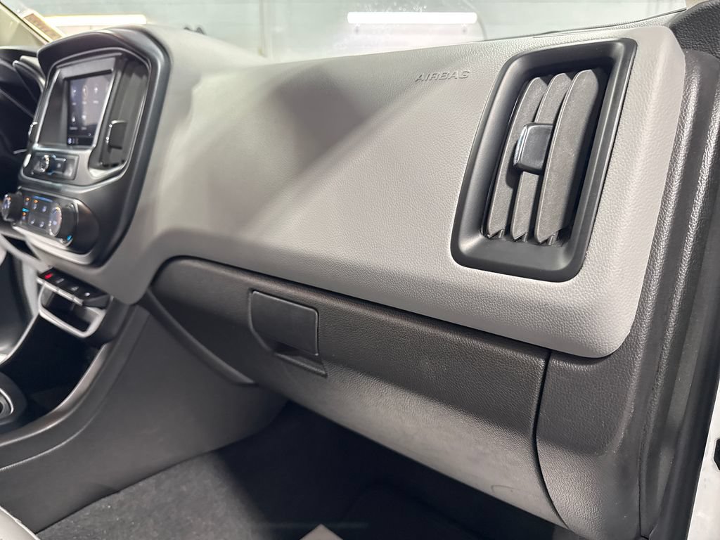 Used 2022 Chevrolet Colorado W/T w/ WT Convenience Package AWD/4WD image 31