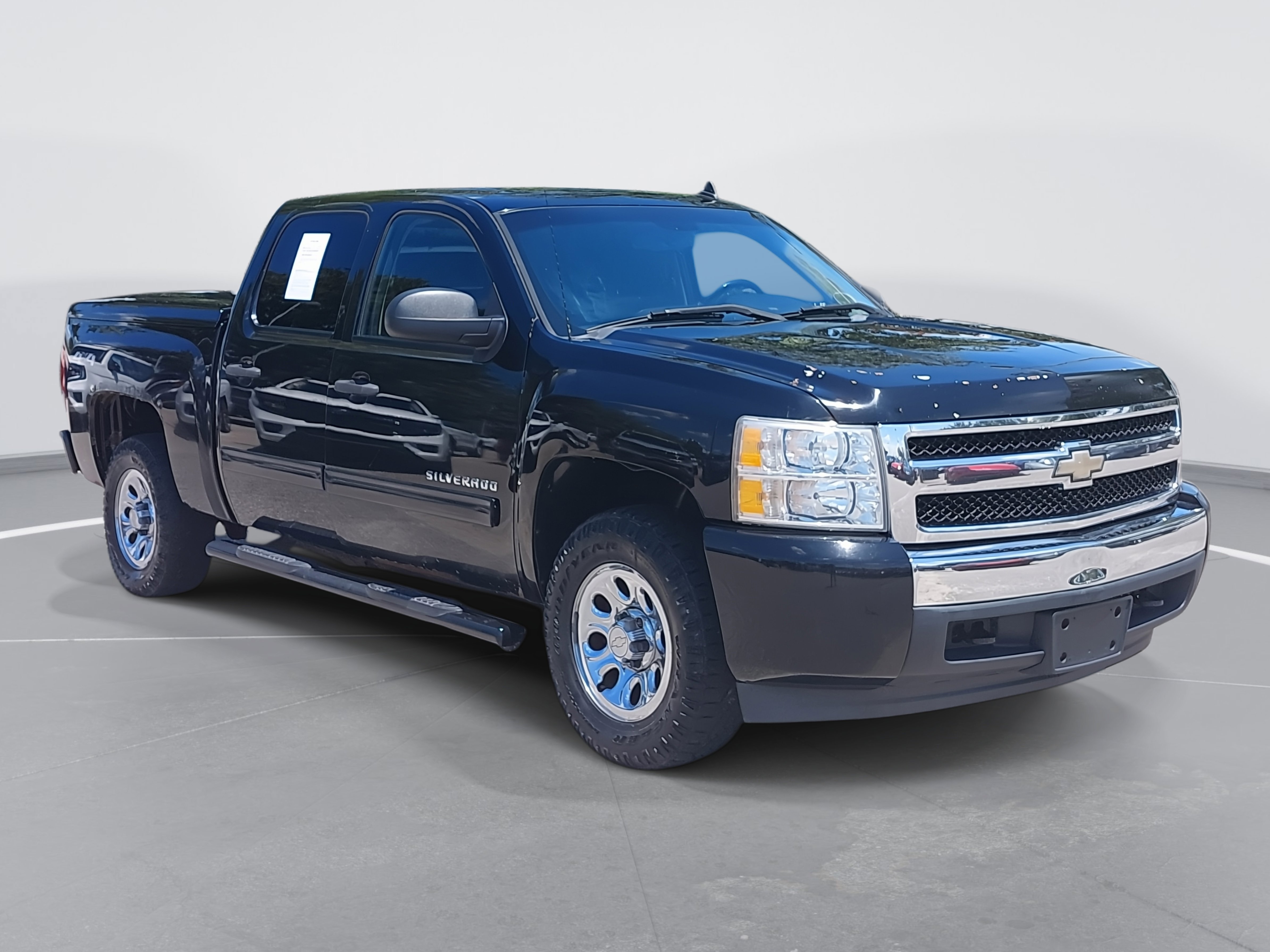 Used 2010 Chevrolet Silverado 1500 LT image 3