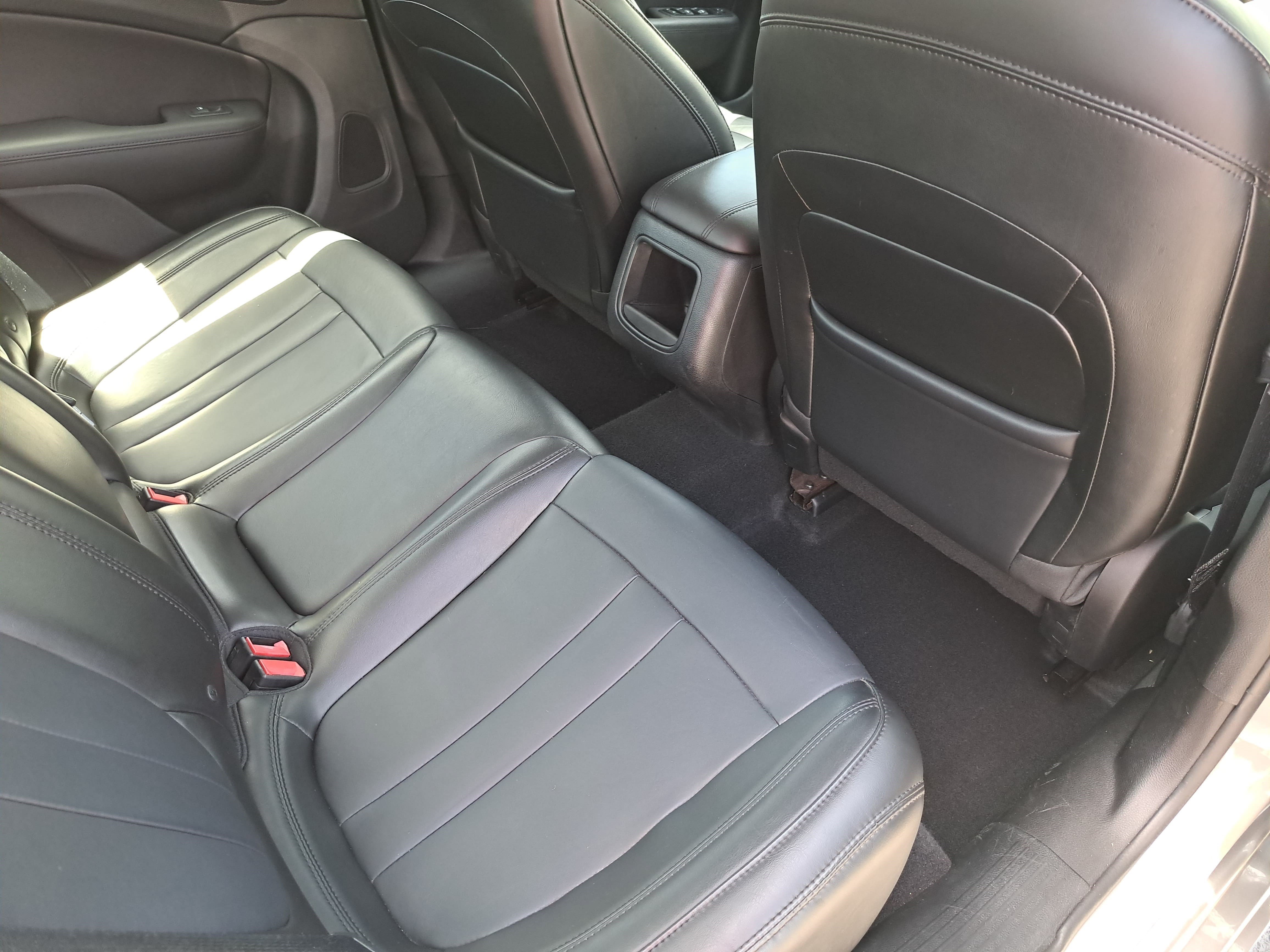 Used 2017 Chrysler 200 Limited Platinum FWD image 11