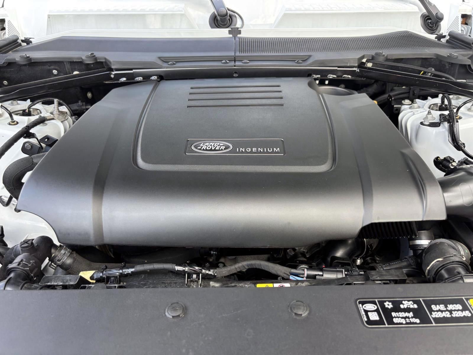 Used 2025 Land Rover Defender 110 S AWD/4WD image 28