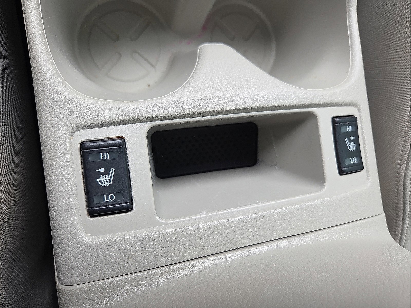 Used 2022 Nissan Rogue Sport SL w/ Premium Package image 21