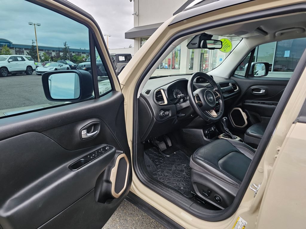 Used 2015 Jeep Renegade Limited w/ Safety & Security Group I AWD/4WD image 16