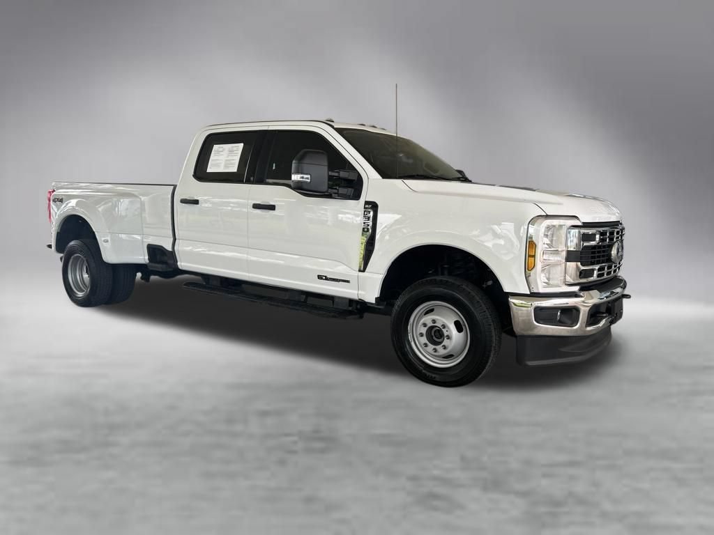 Used 2024 Ford F350 XLT AWD/4WD image 2