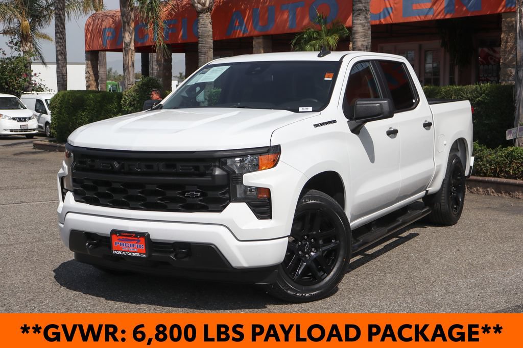 Used 2023 Chevrolet Silverado 1500 Custom w/ LPO, Dark Essentials Package RWD image 4