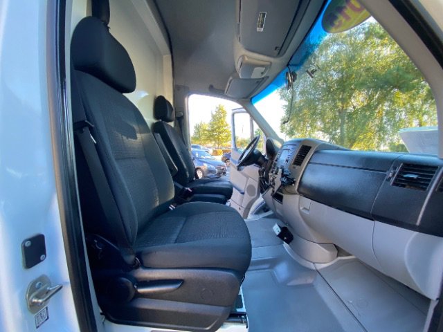 Used 2015 Freightliner Sprinter 2500 w/ Additional Battery Package image 13