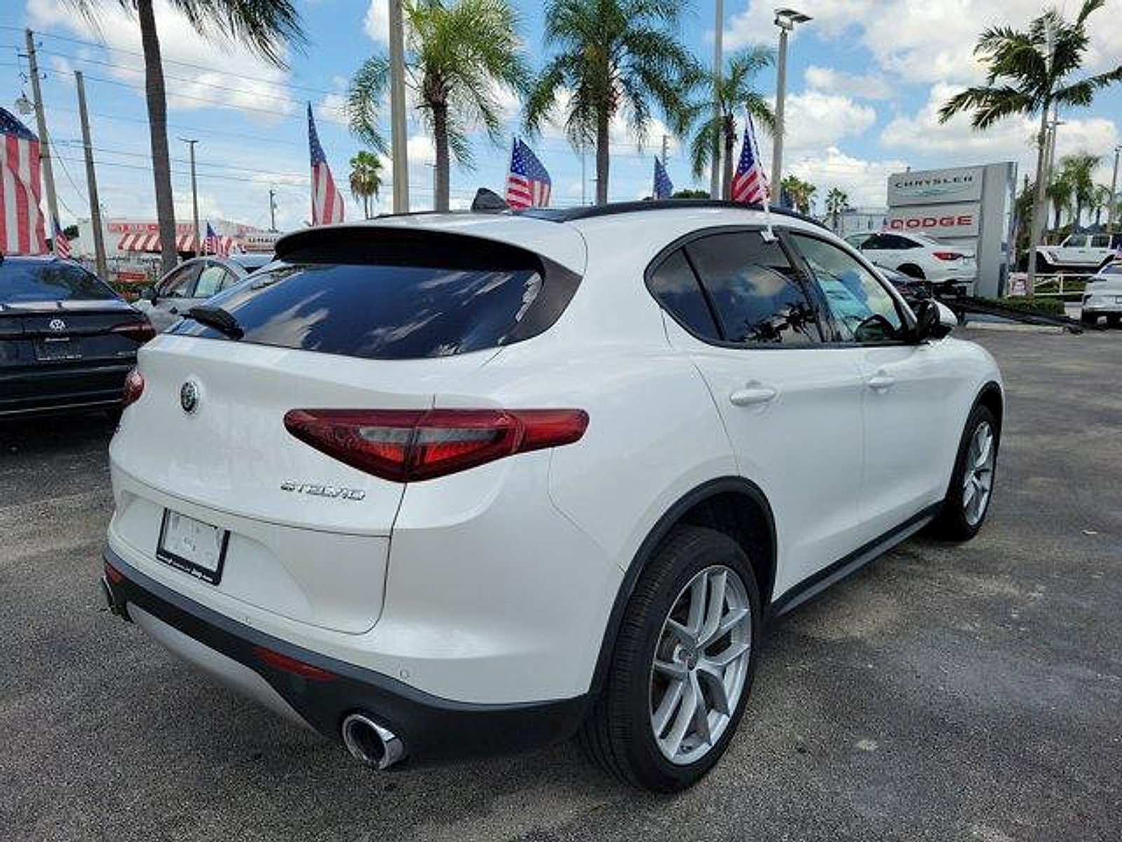 Used 2018 Alfa Romeo Stelvio Ti Sport AWD/4WD image 7