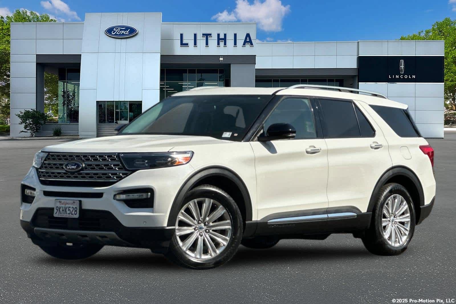 Certified 2023 Ford Explorer Limited w/ Limited Technology Package RWD image 1