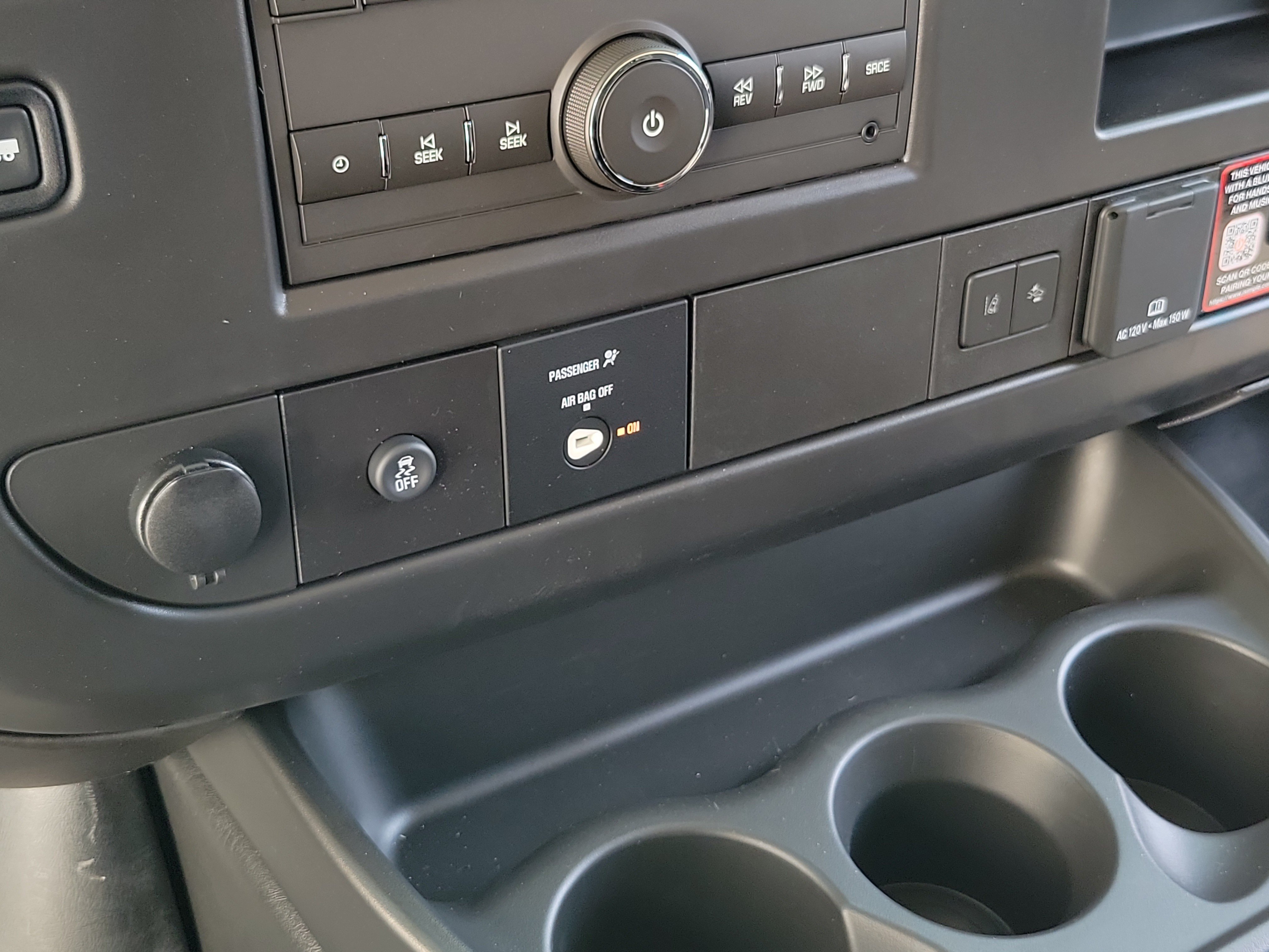 New 2026 GMC Savana 2500 w/ Safety Package RWD image 27