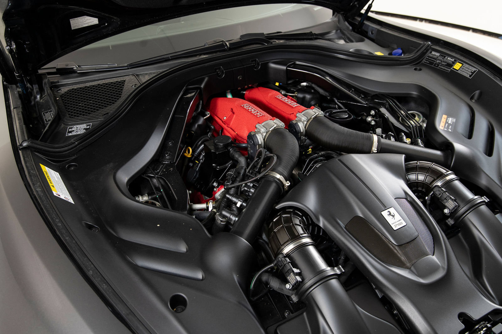 Certified 2022 Ferrari Roma RWD image 31