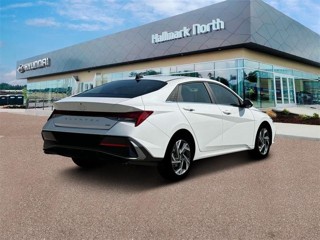 New 2025 Hyundai Elantra Limited FWD image 7