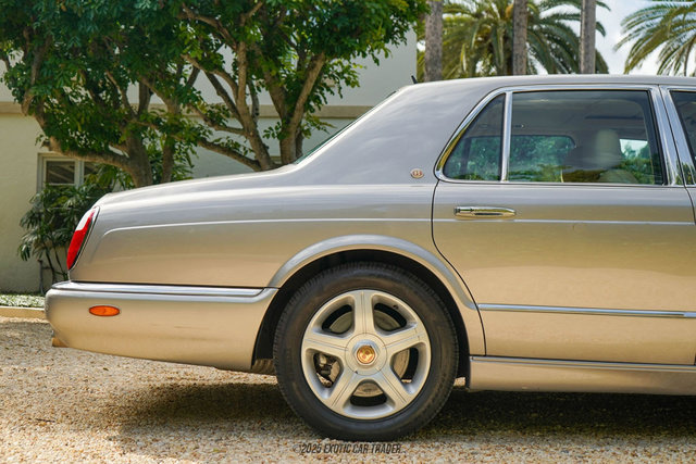Used 2003 Bentley Arnage R image 10