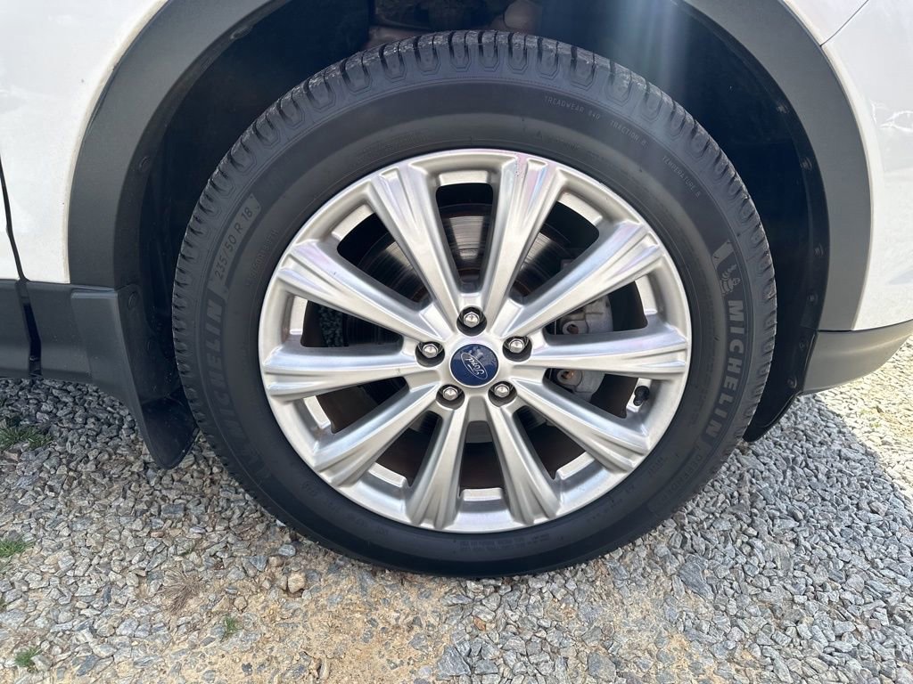 Used 2017 Ford Escape Titanium image 21