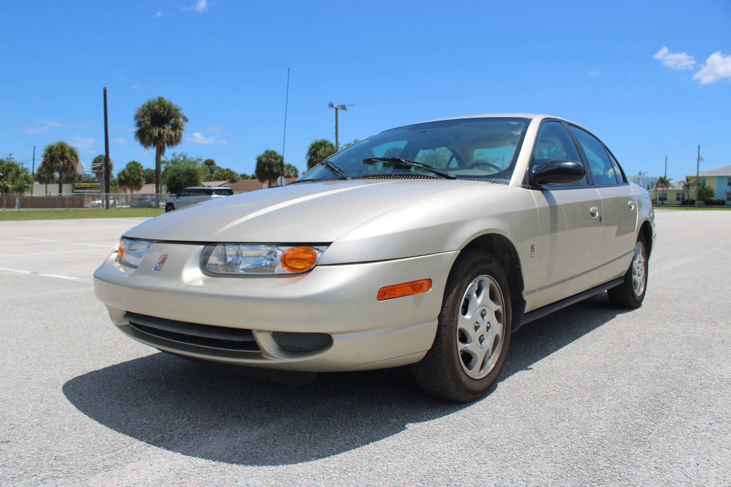 Used 2002 Saturn S-Series SL2 w/ SL2 Option Pkg 2 FWD image 3