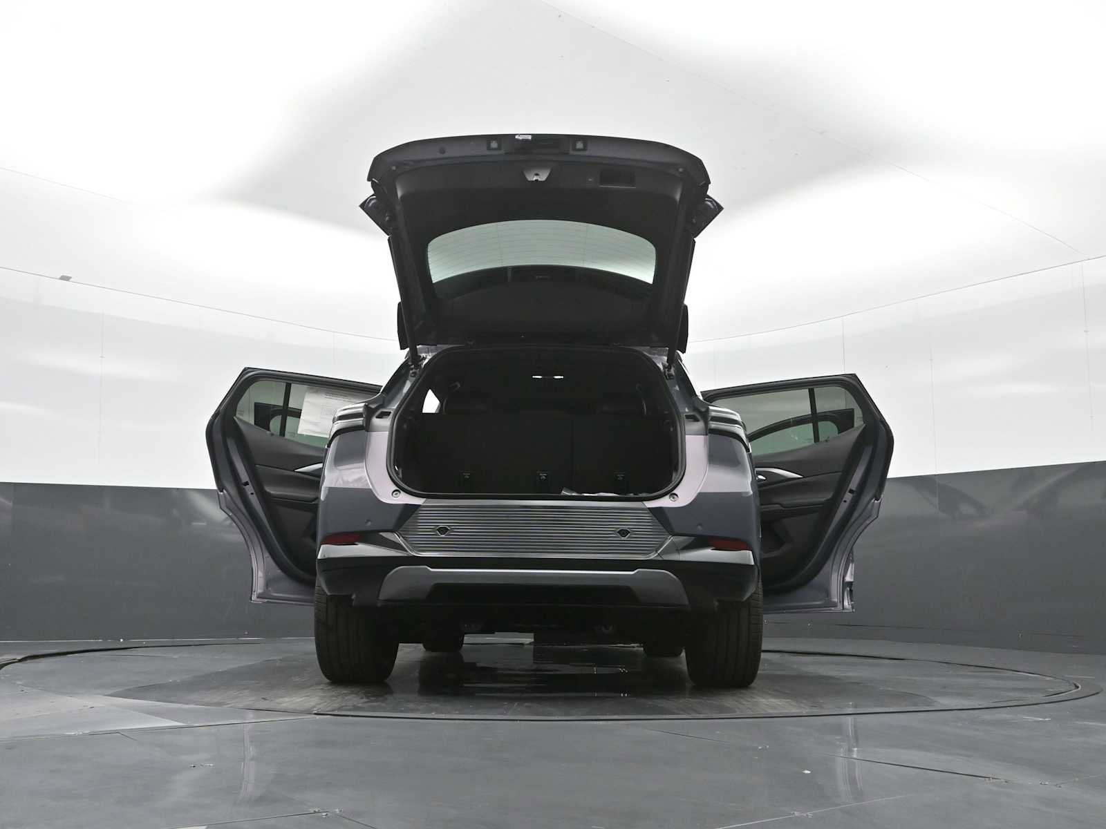 New 2026 Chevrolet Equinox EV LT image 30