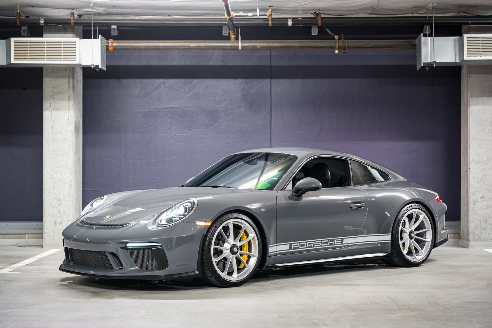 Used 2018 Porsche 911 GT3 RWD image 7