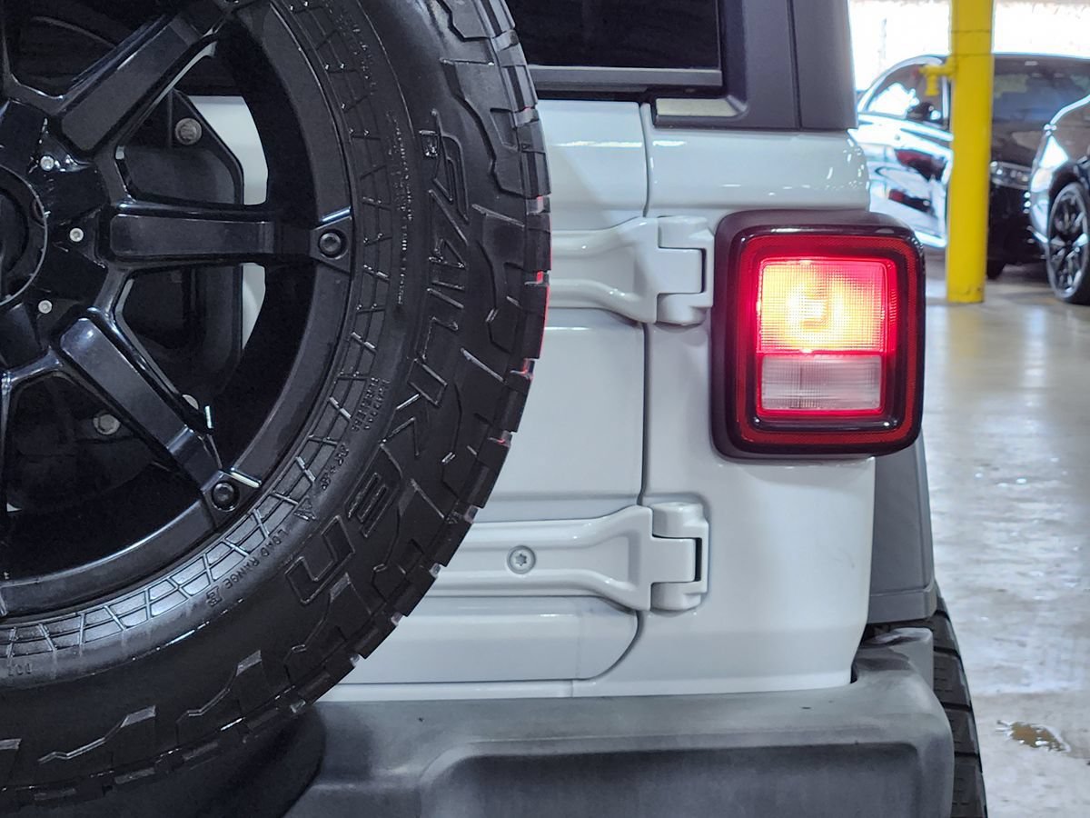 Used 2019 Jeep Wrangler Unlimited Sport S AWD/4WD image 15