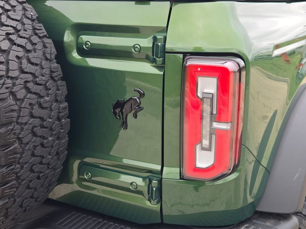 Used 2022 Ford Bronco Badlands AWD/4WD image 9
