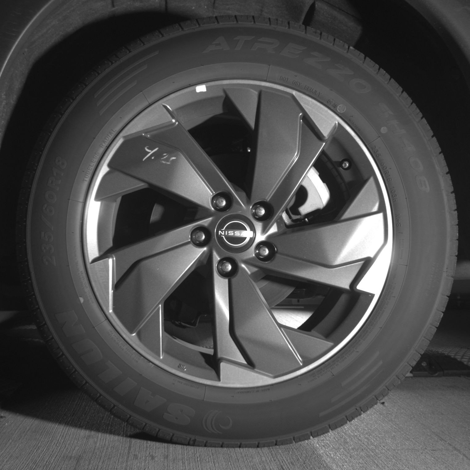 Used 2025 Nissan Rogue SV FWD image 14