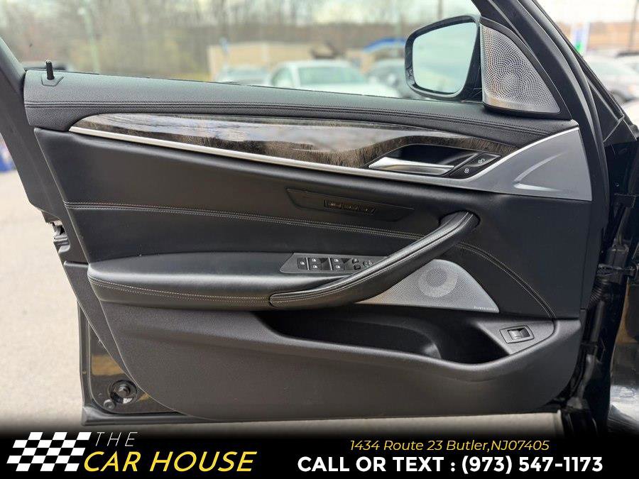 Used 2017 BMW 540i xDrive image 14