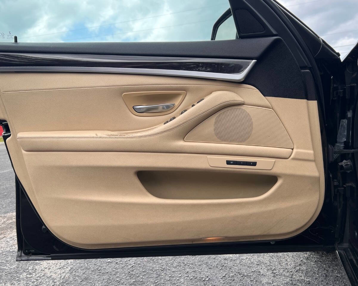 Used 2015 BMW 528i Sedan RWD image 12