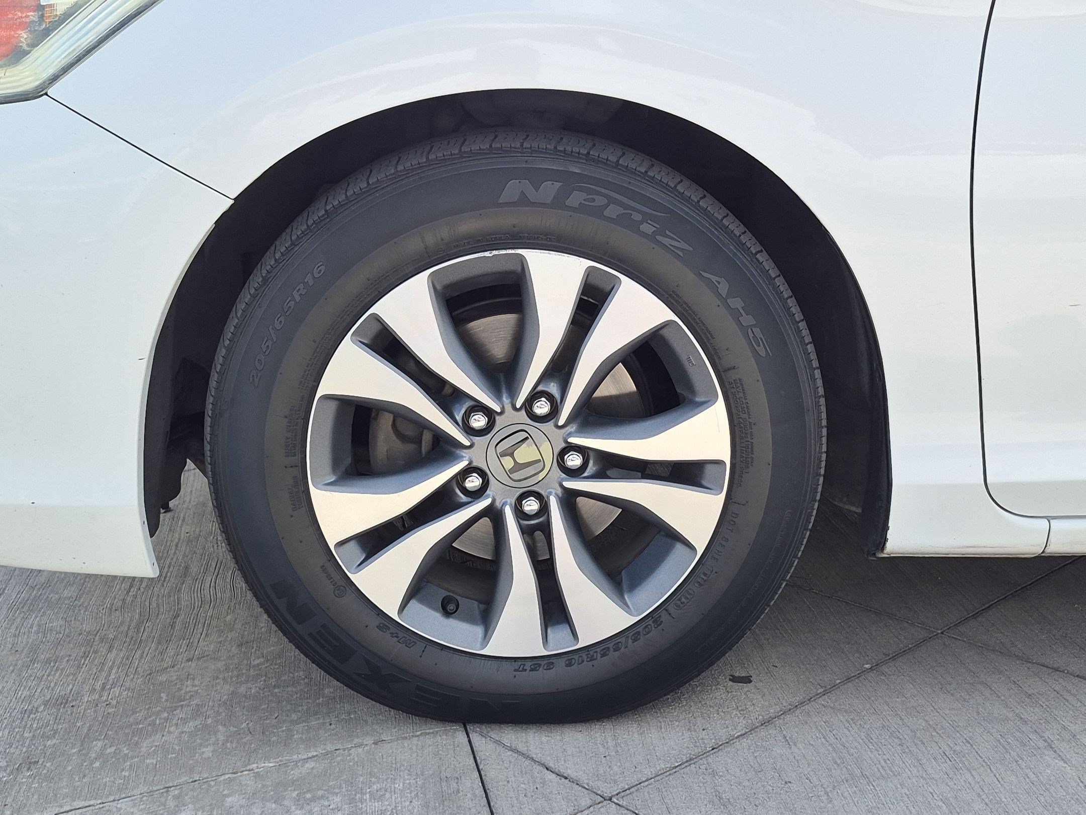 Used 2013 Honda Accord LX image 12