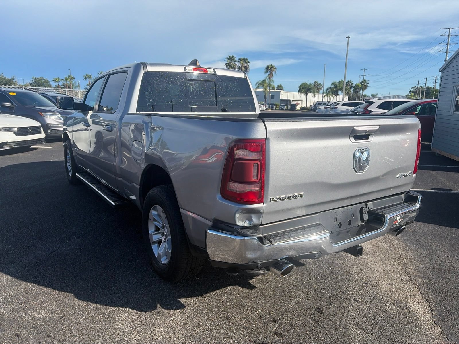 Used 2023 RAM 1500 Laramie AWD/4WD image 5