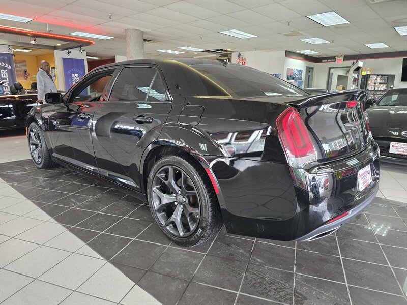 Used 2021 Chrysler 300 S RWD image 6