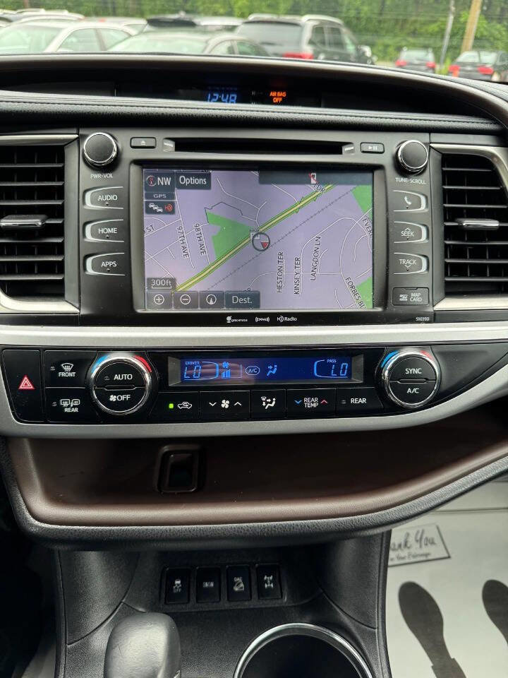 Used 2019 Toyota Highlander XLE image 20