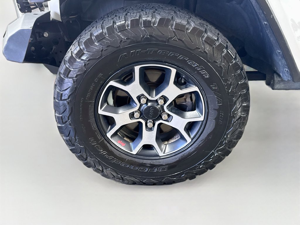 Used 2021 Jeep Wrangler Unlimited Rubicon AWD/4WD image 40