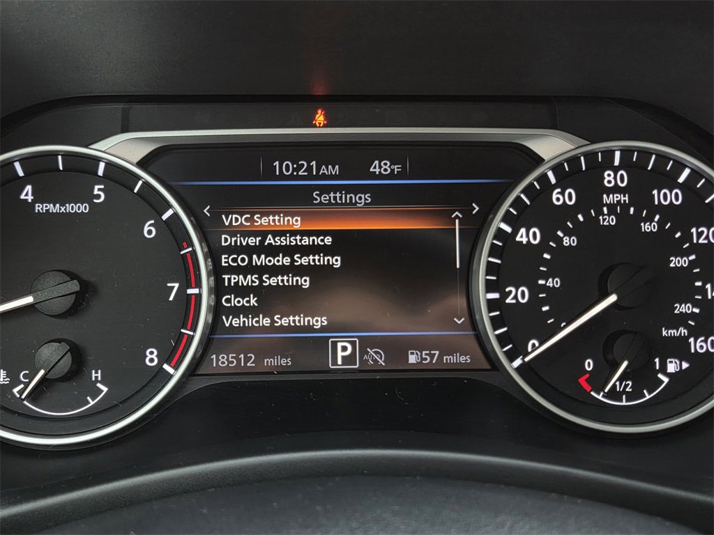 Used 2025 Nissan Sentra SR w/ SR Premium Package image 19