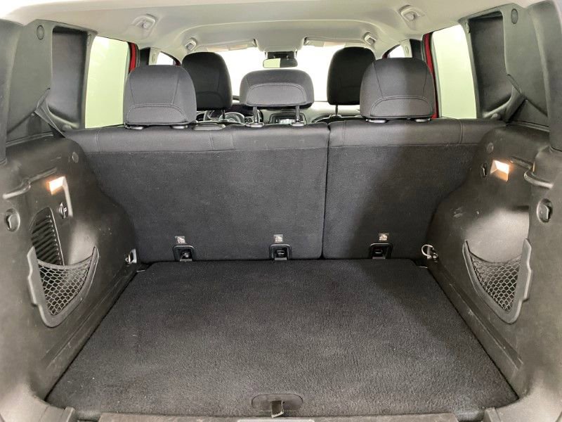 Used 2016 Jeep Renegade Latitude w/ Cold Weather Group image 36