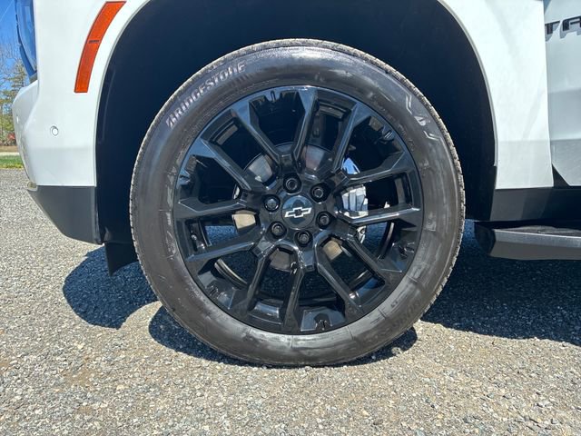 Used 2025 Chevrolet Tahoe LT w/ Advanced Technology Package AWD/4WD image 27