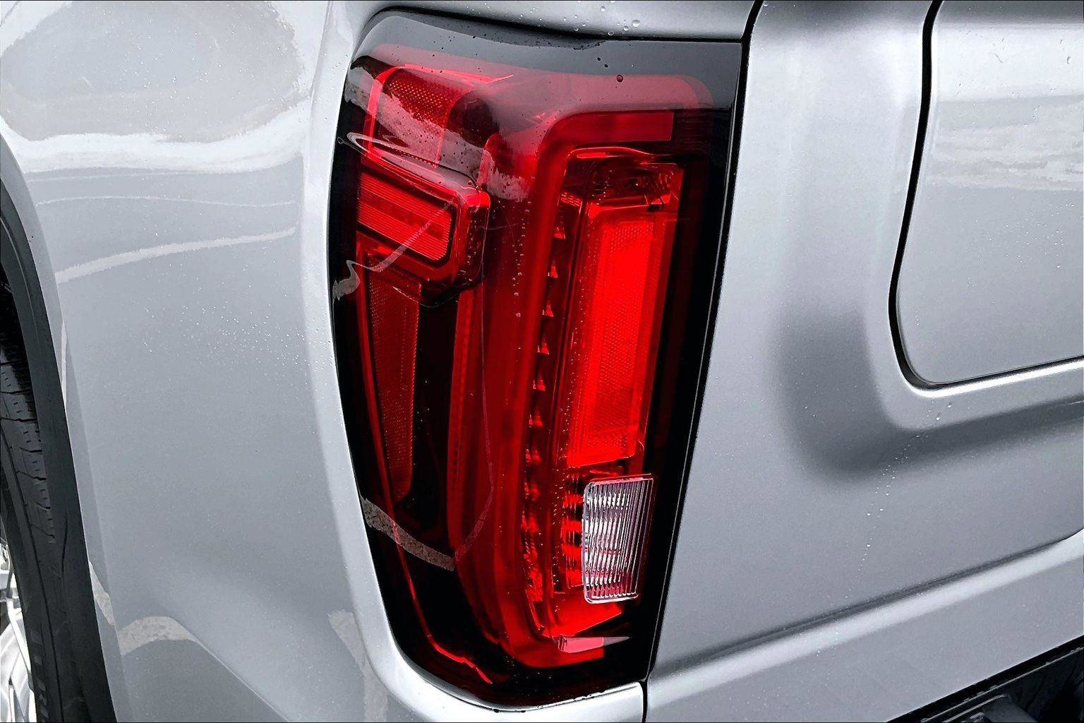 Used 2019 GMC Sierra 1500 SLT w/ SLT Premium Package image 31