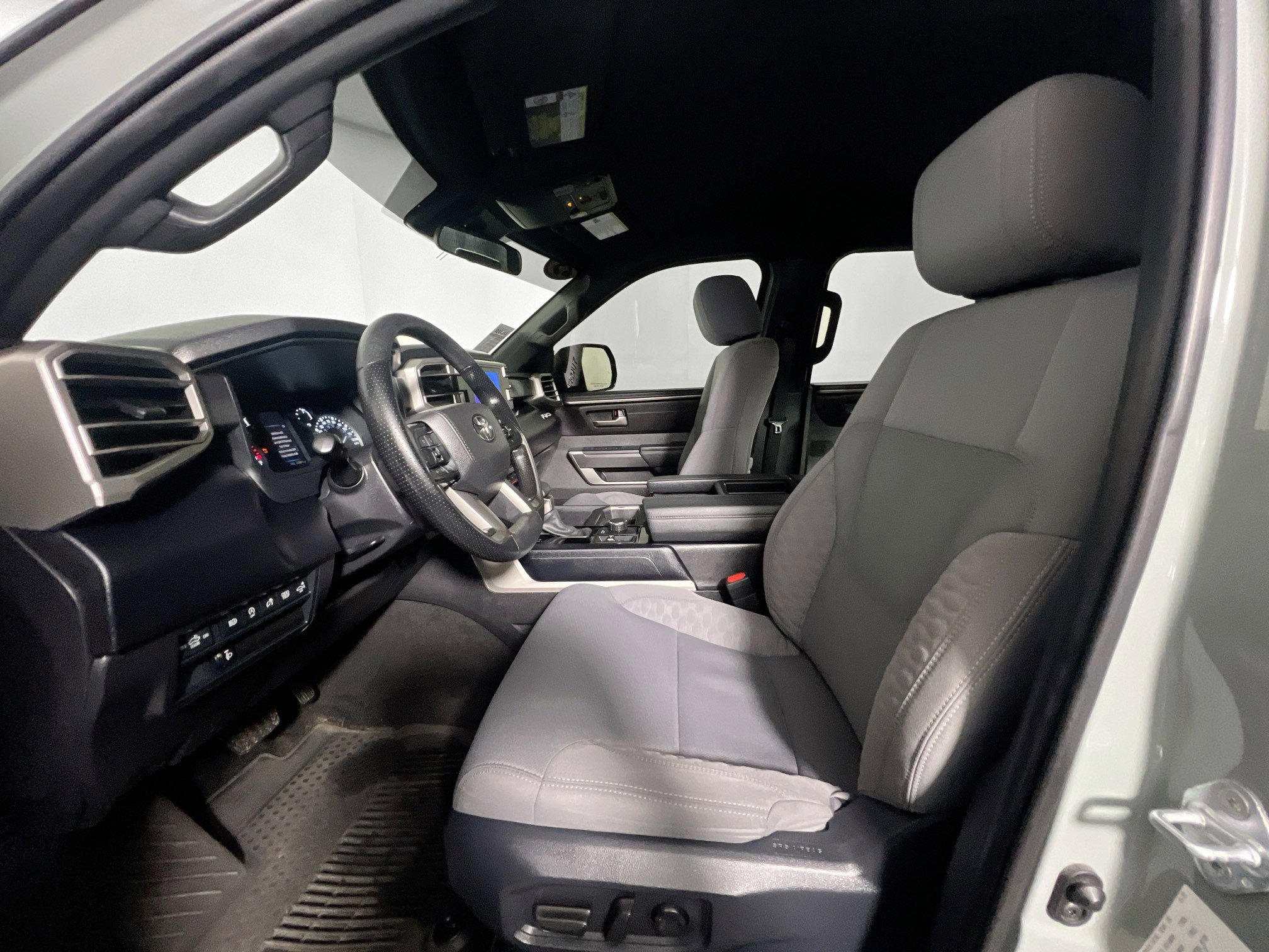 Used 2025 Toyota Tundra SR5 w/ SR5 Convenience Package image 14