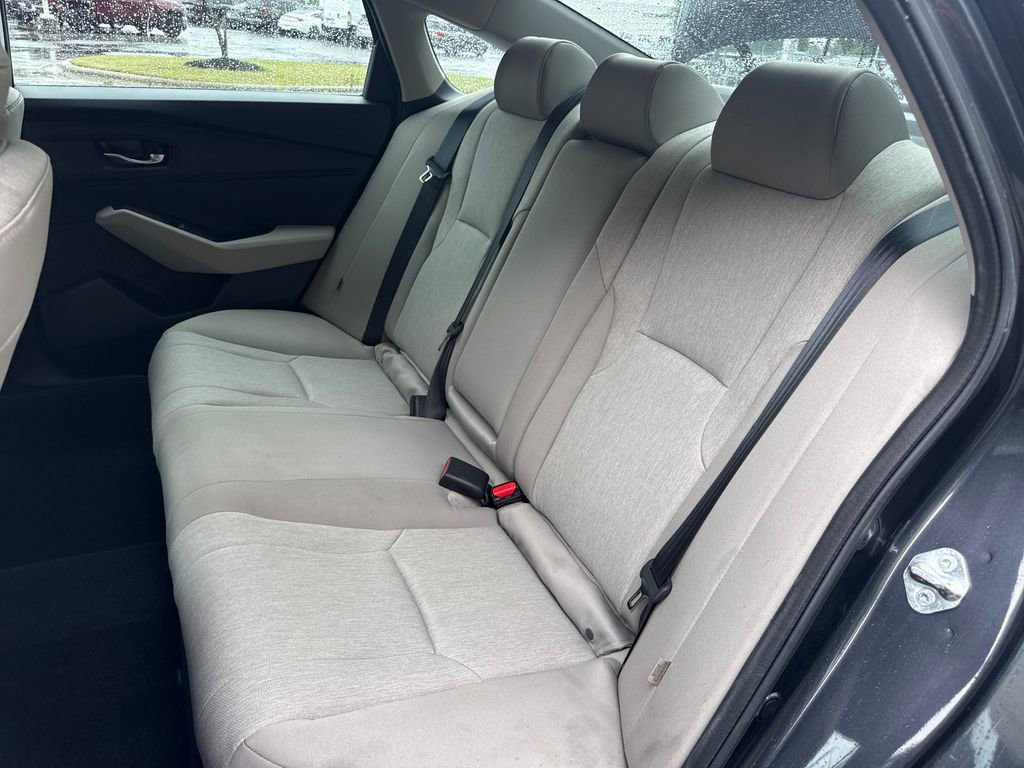 Used 2025 Honda Accord SE image 31